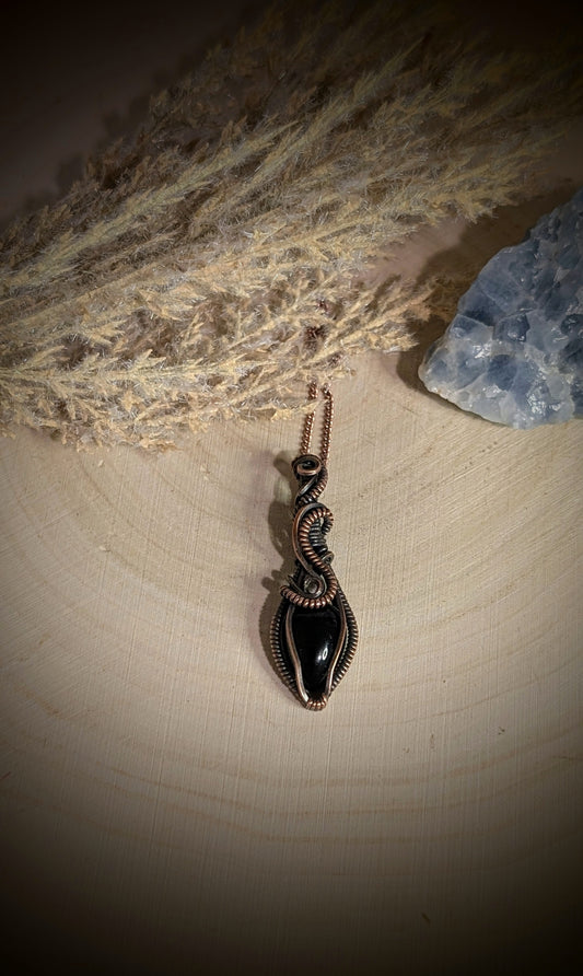 Medusa - Black Obsidian in Antiqued Copper Wire