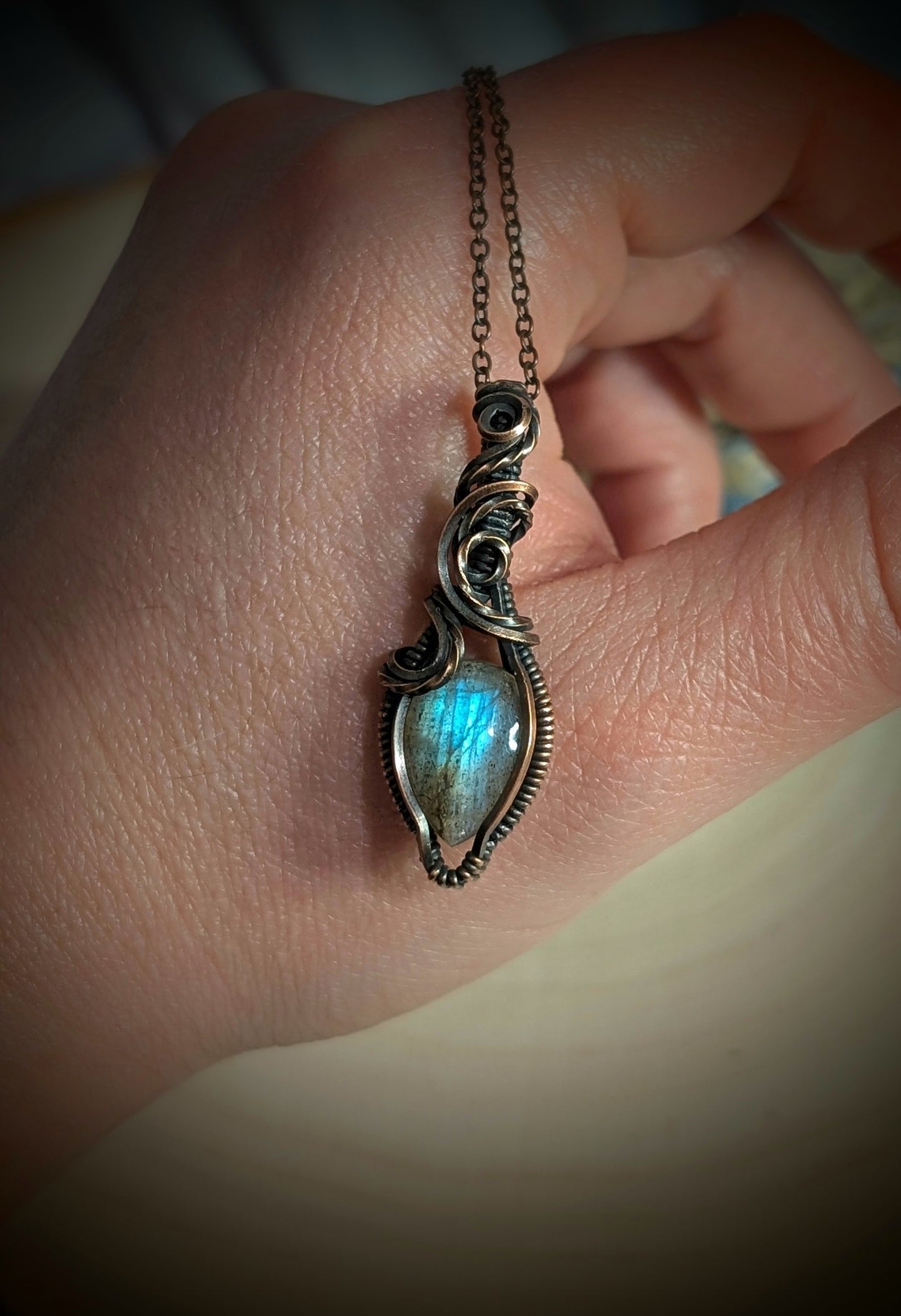 Luna - Labradorite in Antiqued Copper Wire